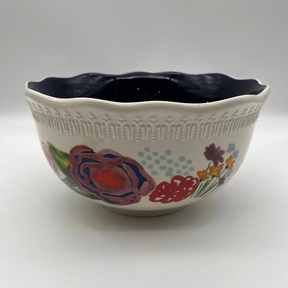 The Pioneer Woman Serving Bowl White‎ Flea Market Floral Scalloped Rim